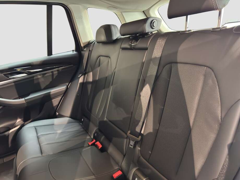 BMW X3 (Bild 14/16)