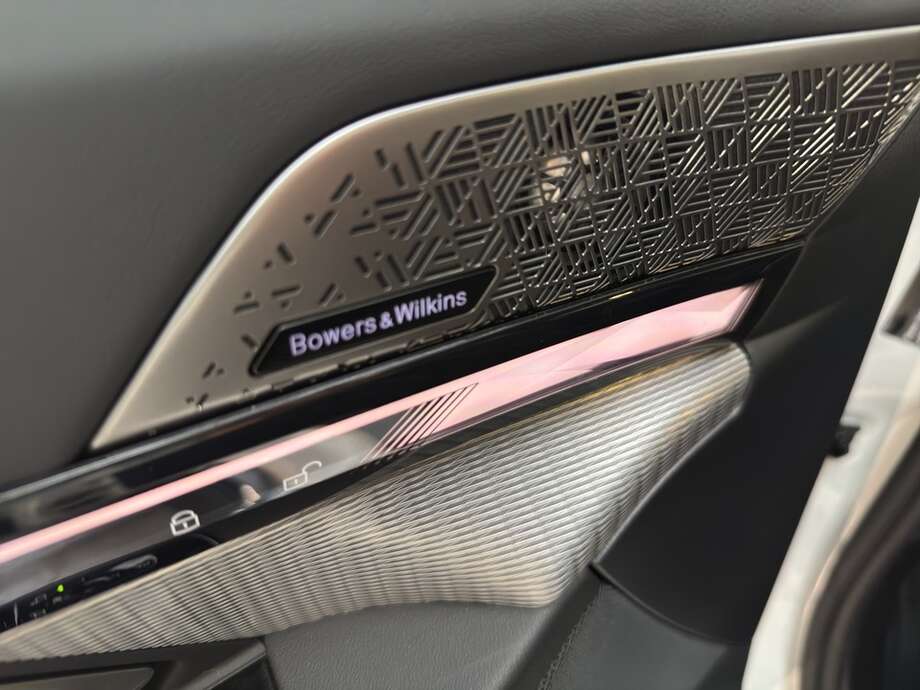 BMW 540d xDrive (Bild 17/18)