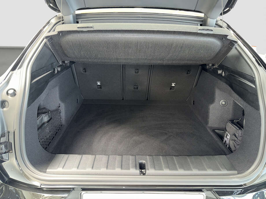 BMW X2 (Bild 15/16)