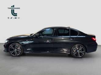 BMW 320i (Bild 2/15)