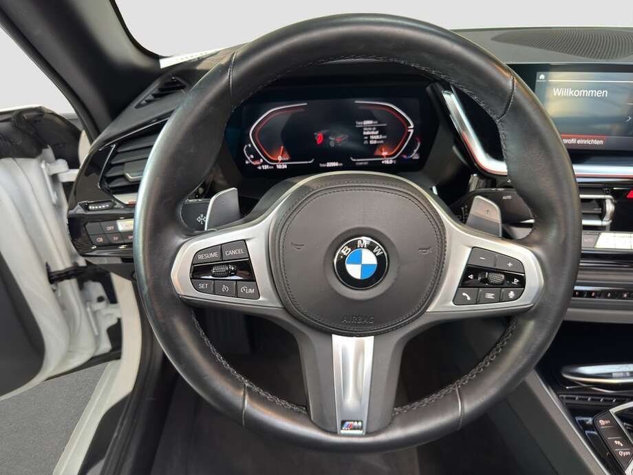 BMW Z4 (Bild 12/18)