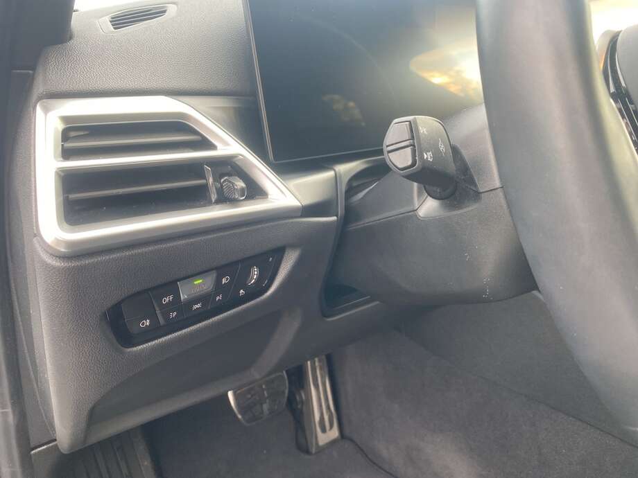 BMW 318d (Bild 17/18)