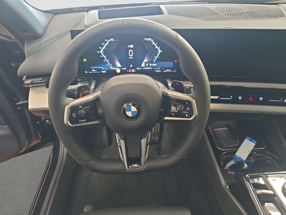 BMW 520d (Bild 12/18)