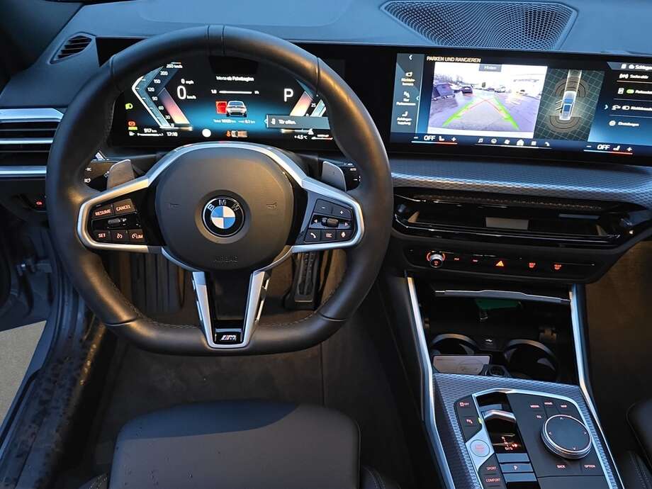 BMW 318d (Bild 13/18)