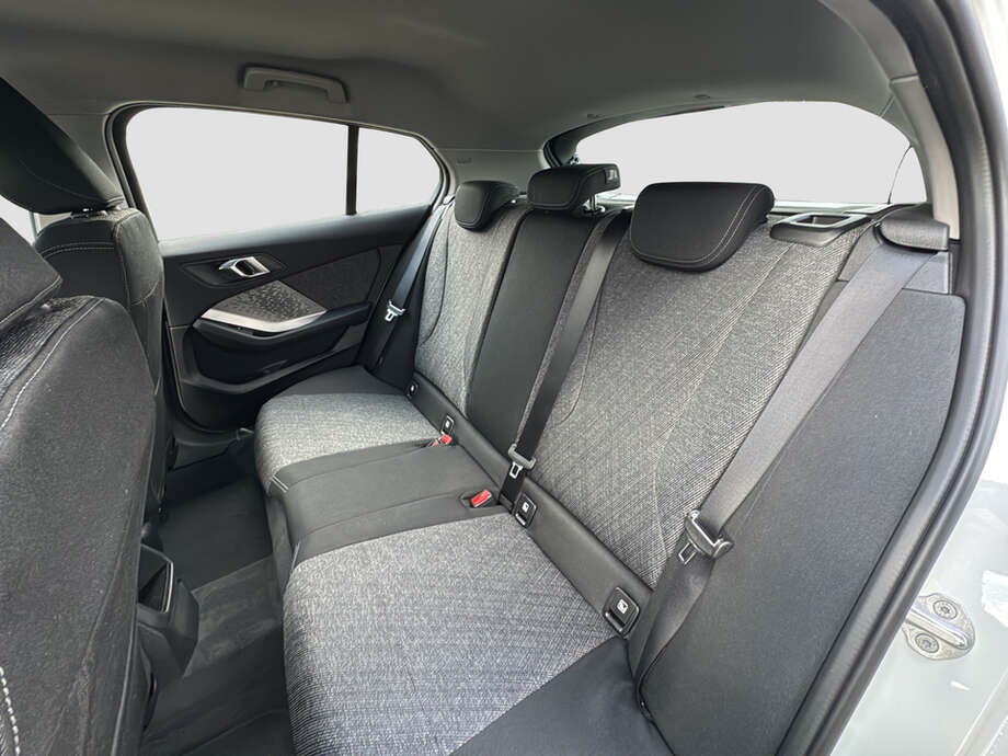 BMW 120 (Bild 14/16)