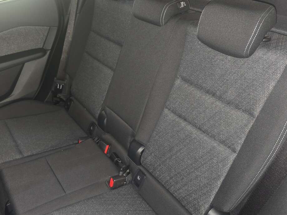 BMW 218 Active Tourer (Bild 15/18)