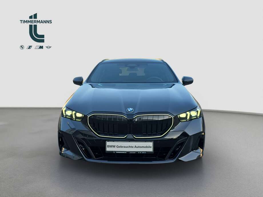 BMW 540d xDrive (Bild 8/19)