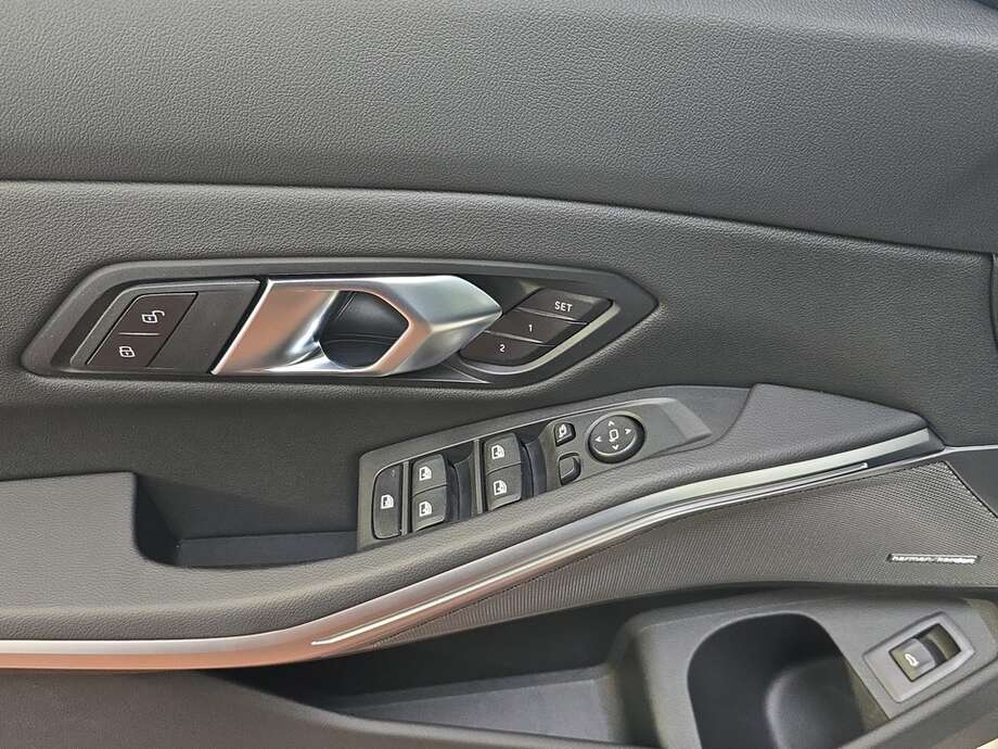 BMW M340d xDrive Touring Auto (Bild 16/19)