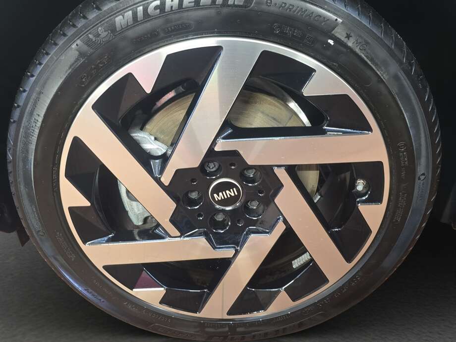 MINI Cooper S Countryman (Bild 9/18)