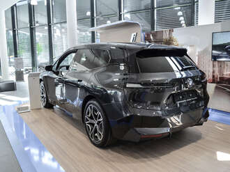 BMW iX (Bild 3/18)