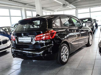 BMW 225 Active Tourer xe (Bild 2/17)