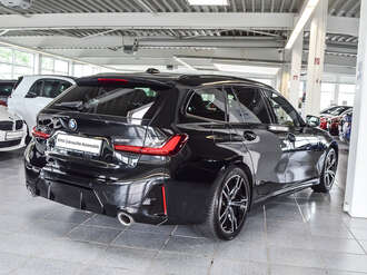 BMW 320d (Bild 2/14)