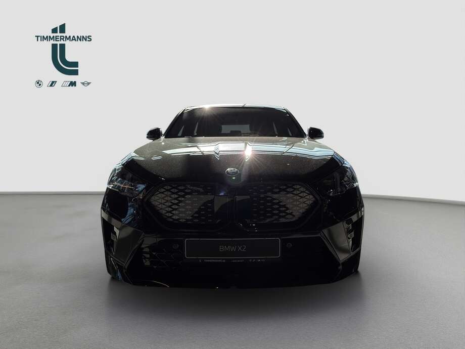 BMW iX2 xDrive30 (Bild 7/13)