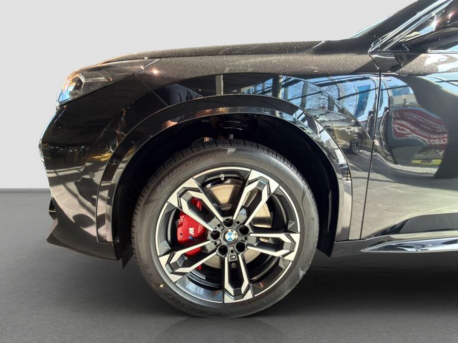 BMW iX2 xDrive30 (Bild 8/13)