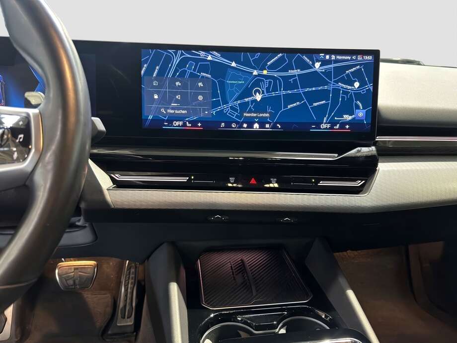 BMW 520d (Bild 11/24)