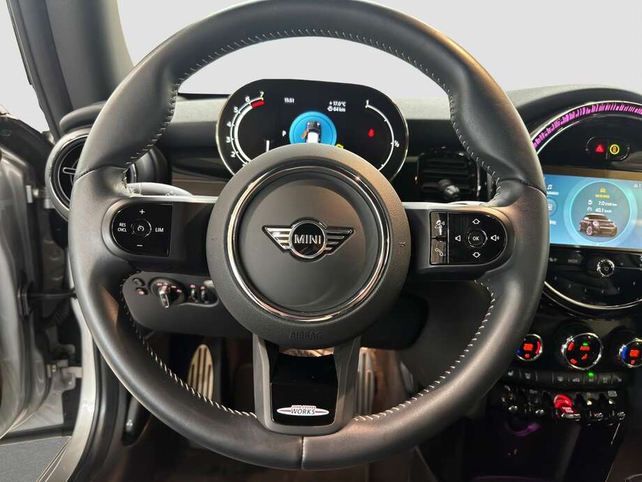 MINI Cooper (Bild 11/22)