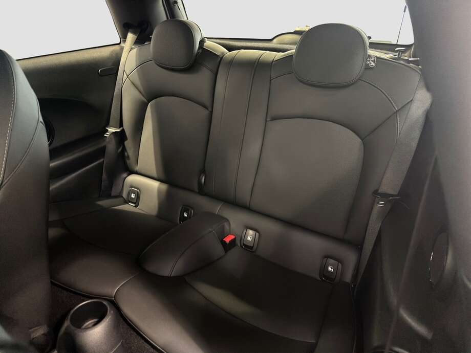 MINI Cooper (Bild 12/22)