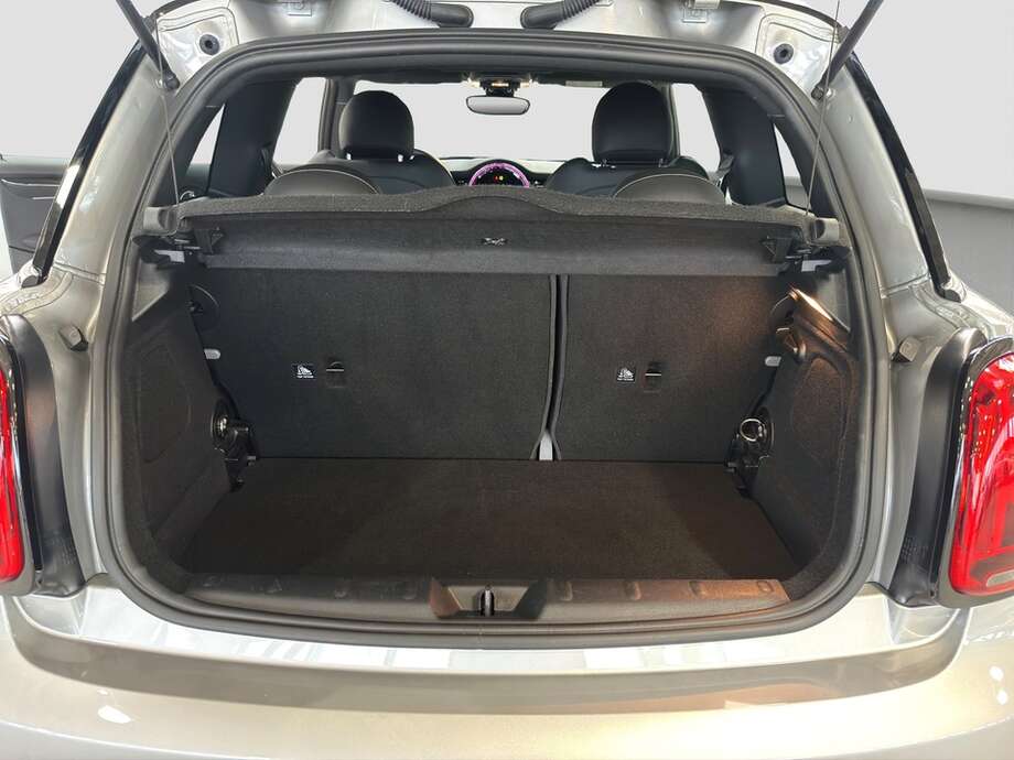 MINI Cooper (Bild 13/22)