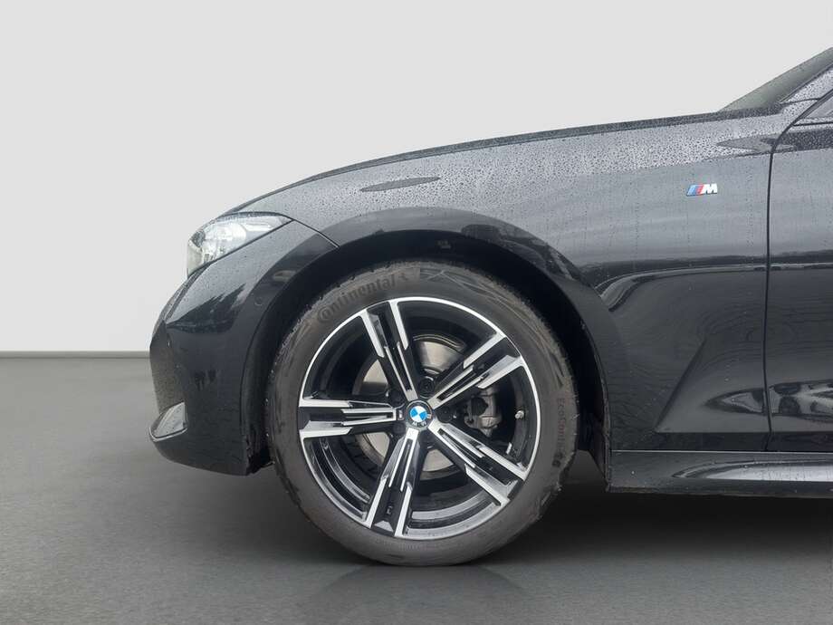 BMW 318d (Bild 7/15)