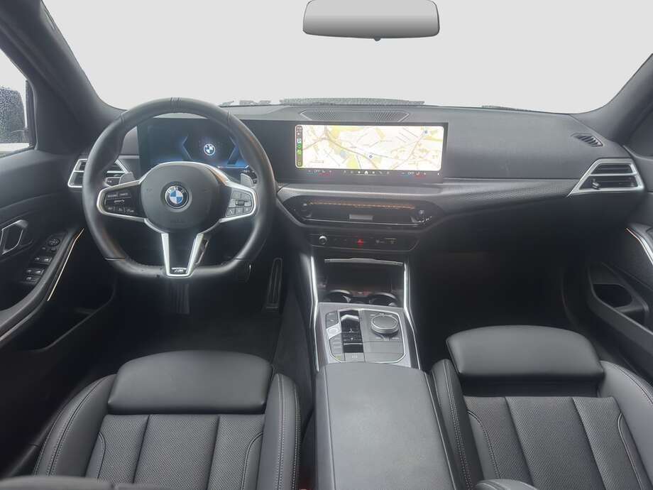 BMW 318d (Bild 10/15)