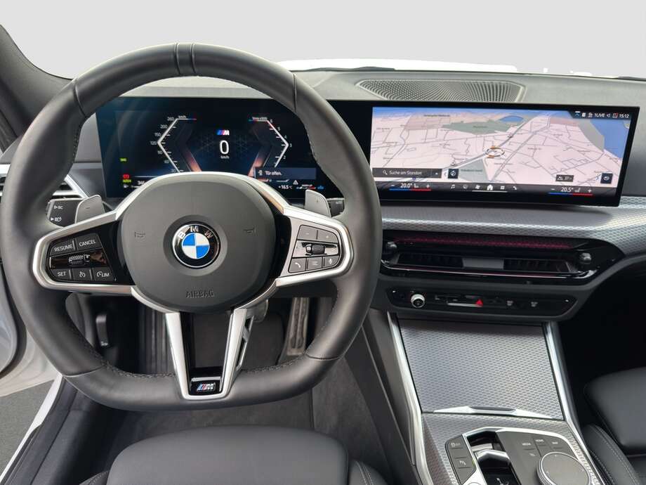 BMW 318d (Bild 12/16)