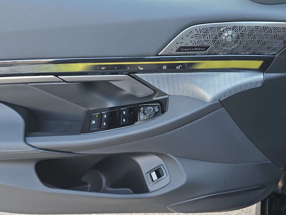 BMW 540d xDrive (Bild 11/19)