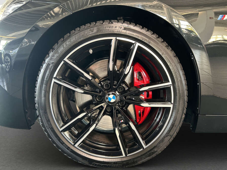 BMW M240i (Bild 9/16)