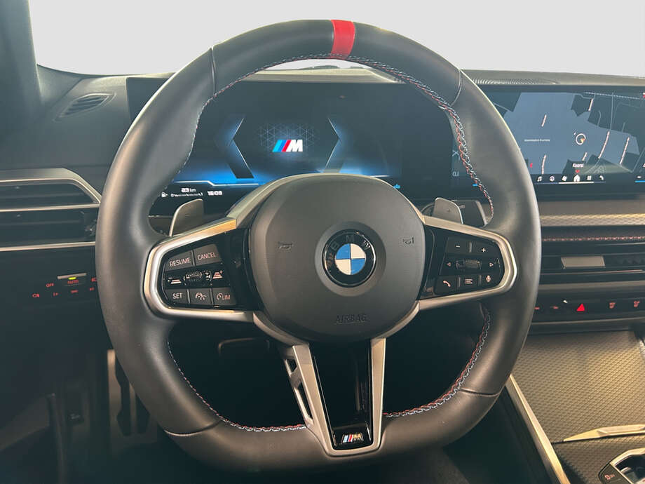 BMW M240i (Bild 12/16)