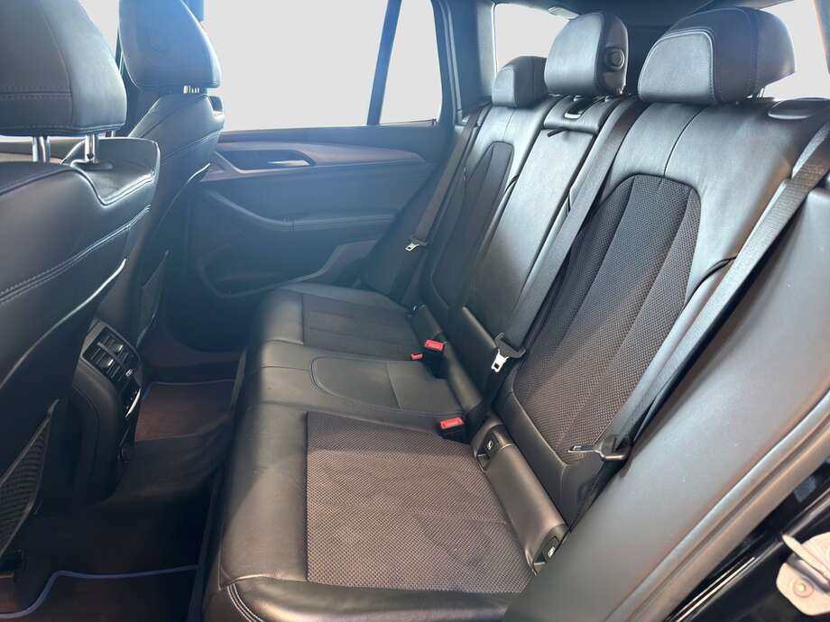 BMW iX3 (Bild 14/16)