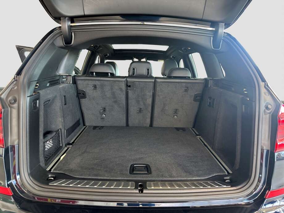 BMW iX3 (Bild 15/16)