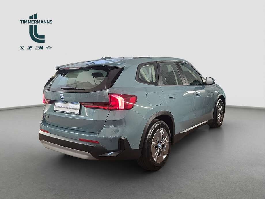 BMW iX1 xDrive30 (Bild 5/18)