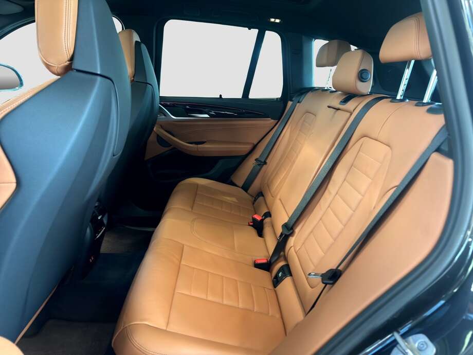 BMW X3 (Bild 14/18)
