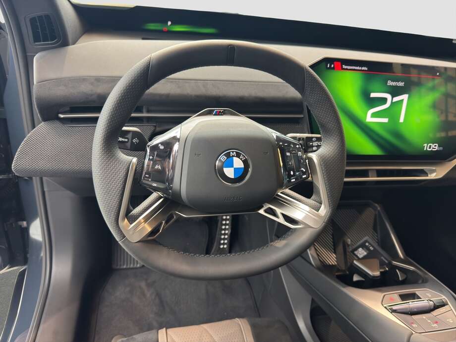 BMW iX3 (Bild 12/17)