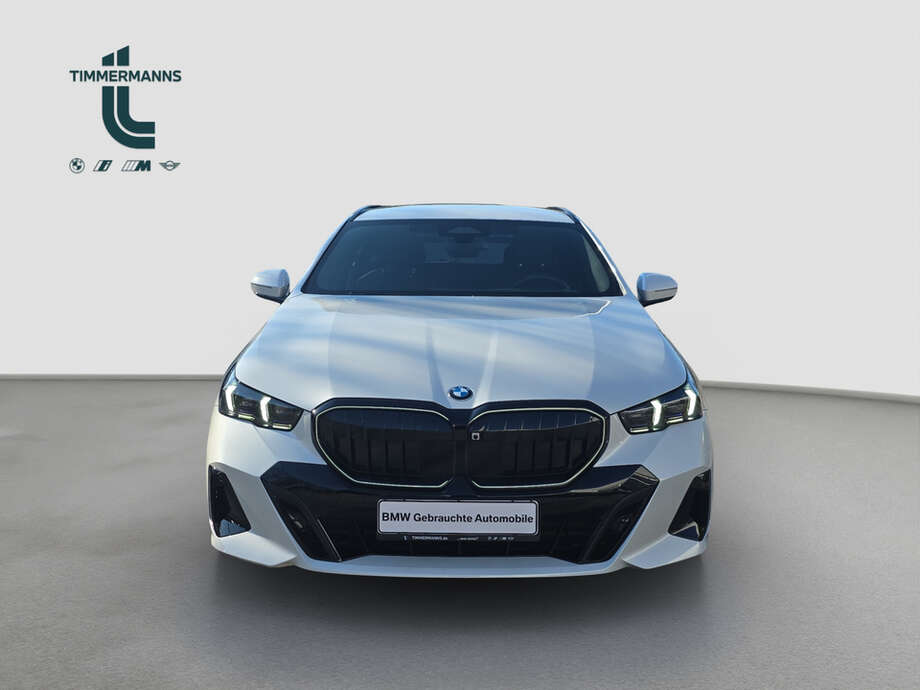 BMW 520d (Bild 8/18)