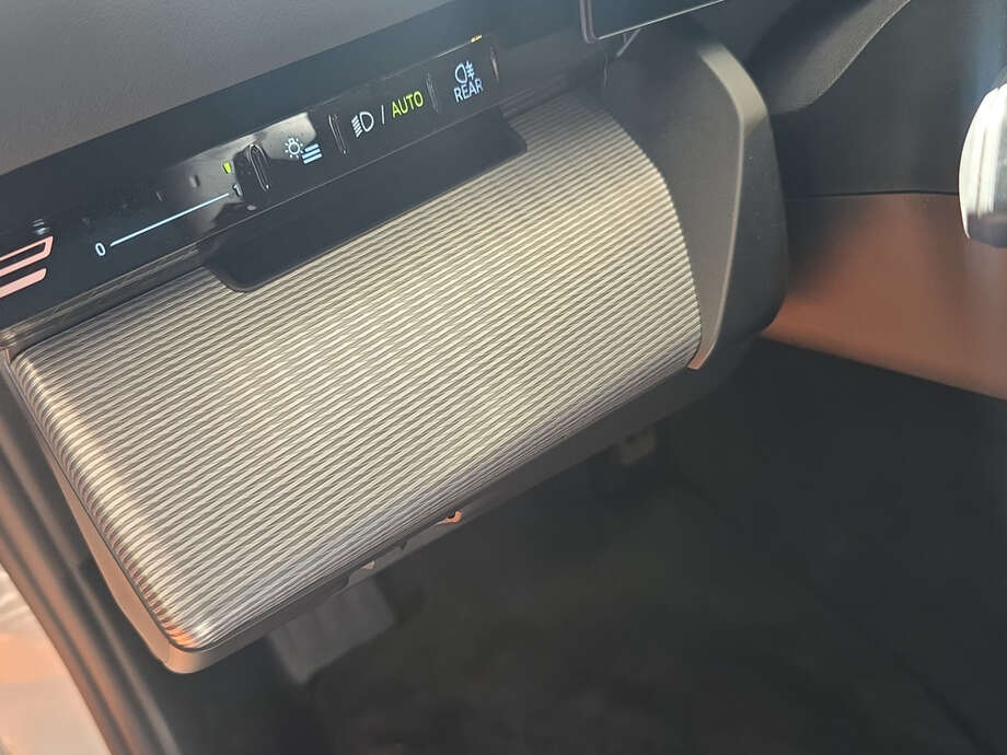 BMW 520d (Bild 17/18)