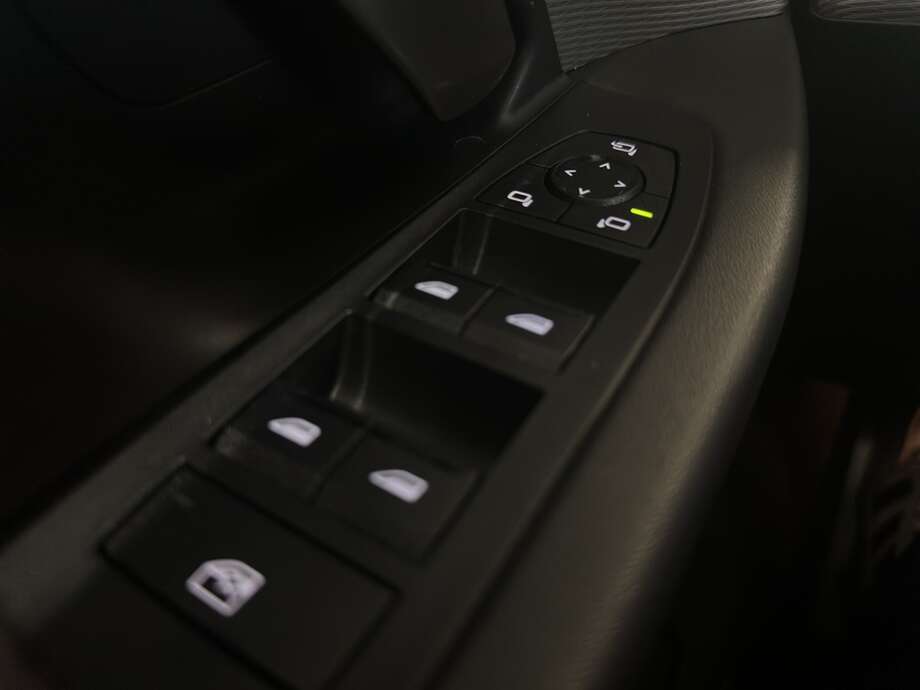 BMW 520d (Bild 23/24)