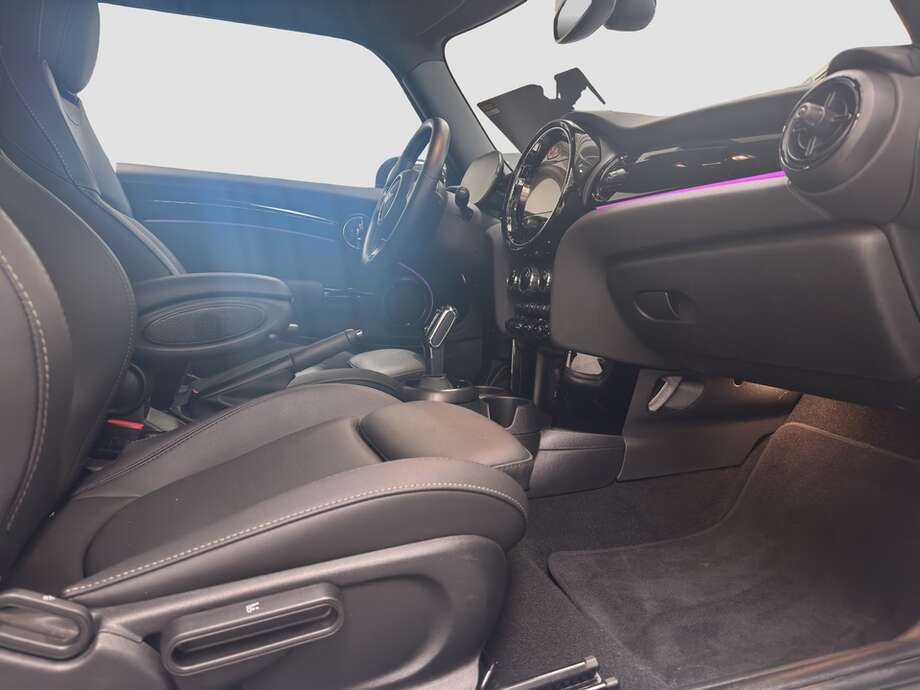 MINI Cooper (Bild 16/22)