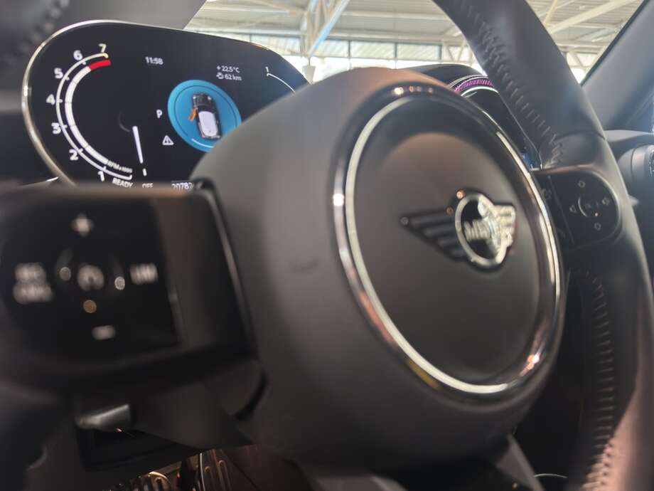 MINI Cooper (Bild 20/22)