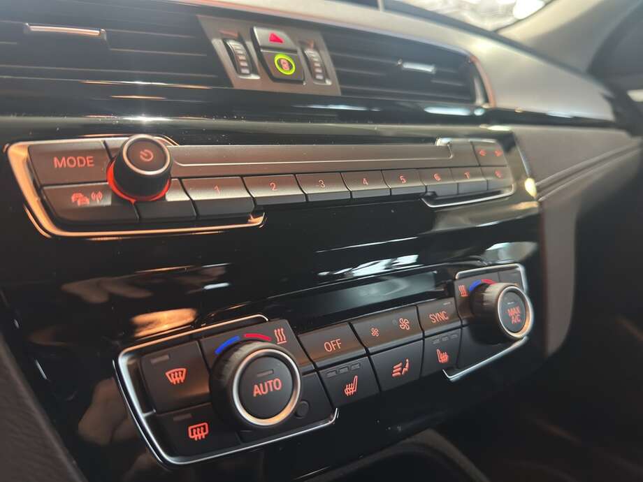 BMW X2 (Bild 21/22)