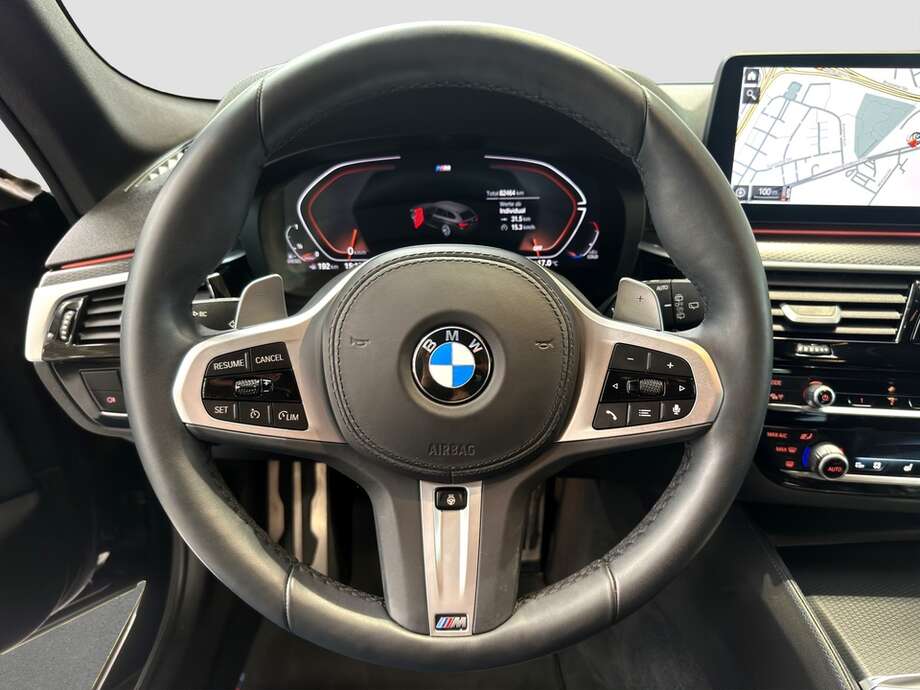 BMW 520d xDrive (Bild 11/20)