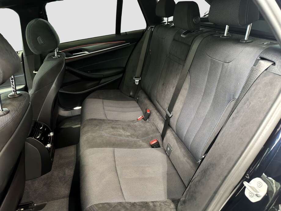 BMW 520d xDrive (Bild 13/20)