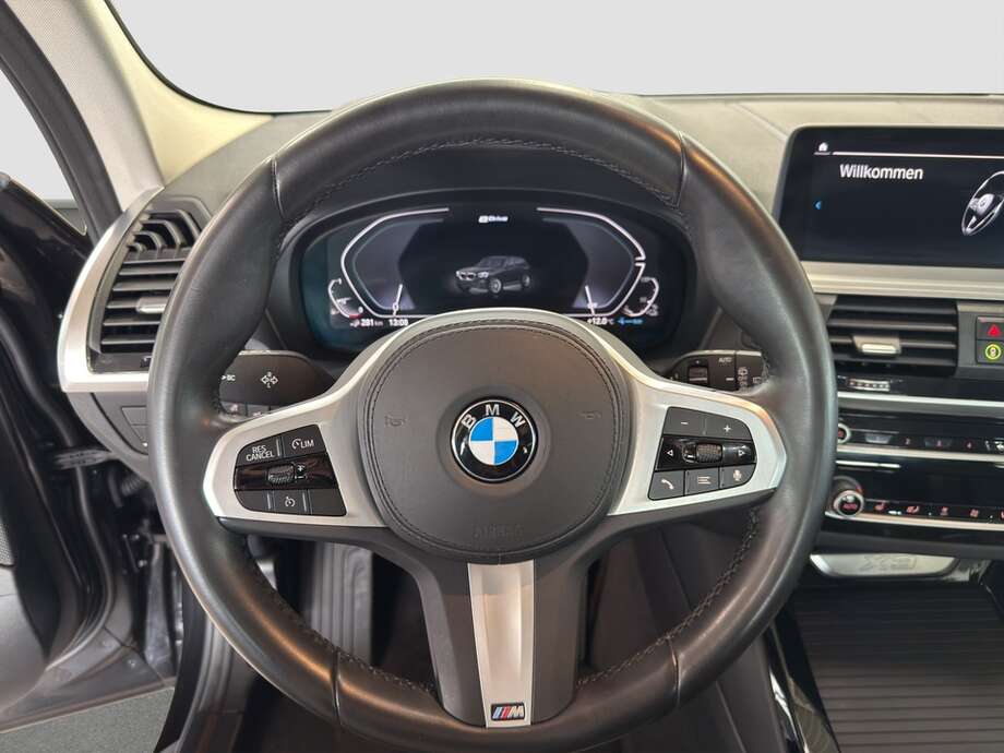 BMW X3 (Bild 12/26)