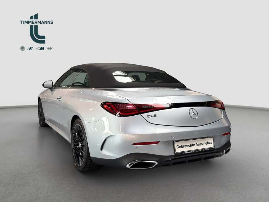 Mercedes-Benz 200 (Bild 3/17)