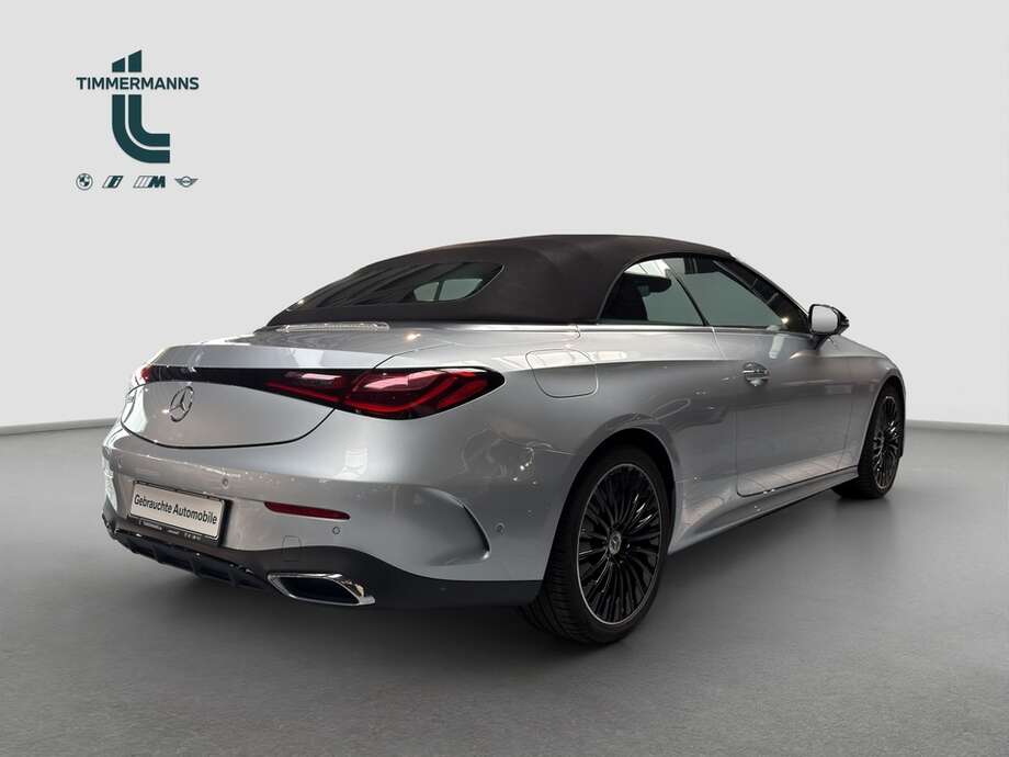 Mercedes-Benz 200 (Bild 5/17)