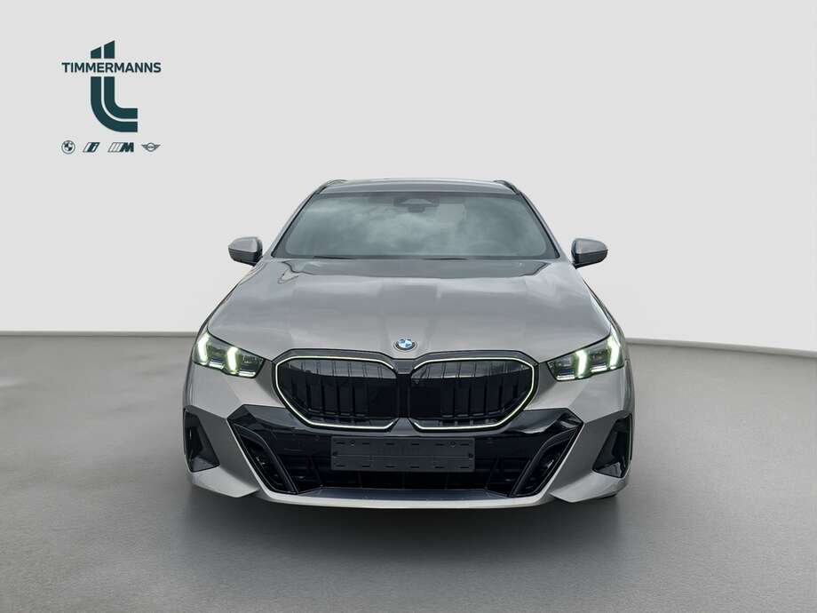 BMW 520d xDrive (Bild 8/18)