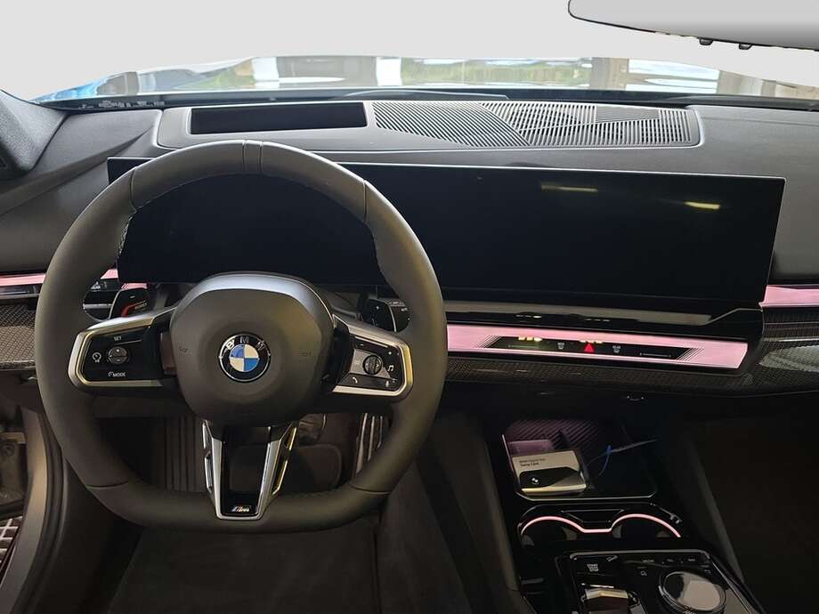 BMW 520d xDrive (Bild 13/18)