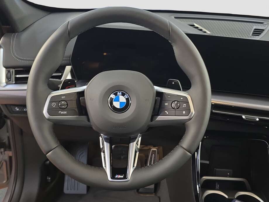 BMW X1 (Bild 12/17)