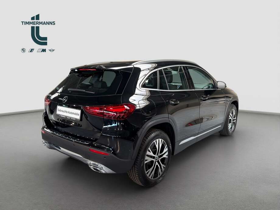 Mercedes-Benz GLA 250 (Bild 5/14)
