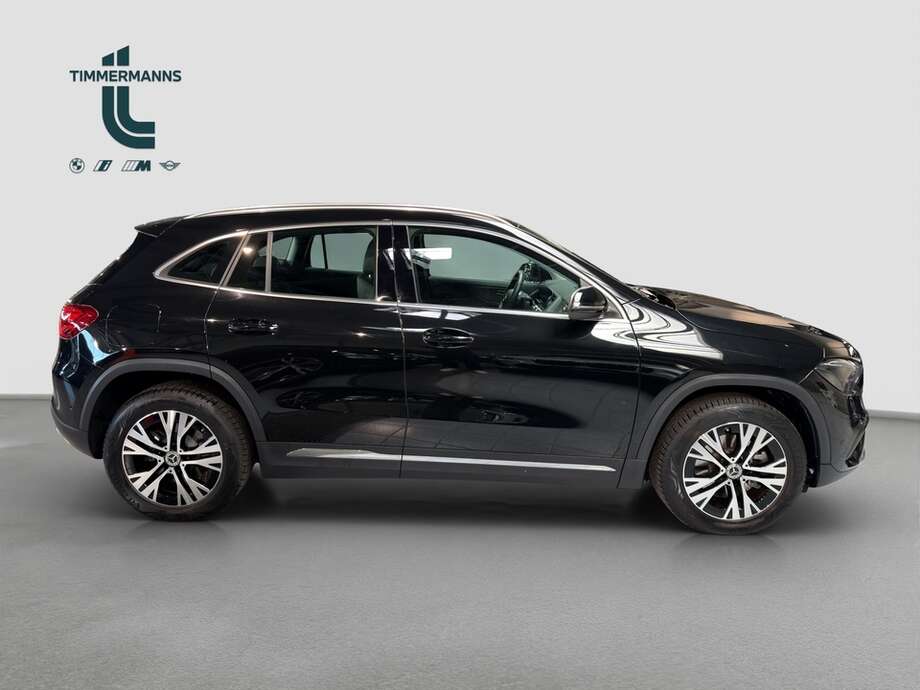 Mercedes-Benz GLA 250 (Bild 6/14)