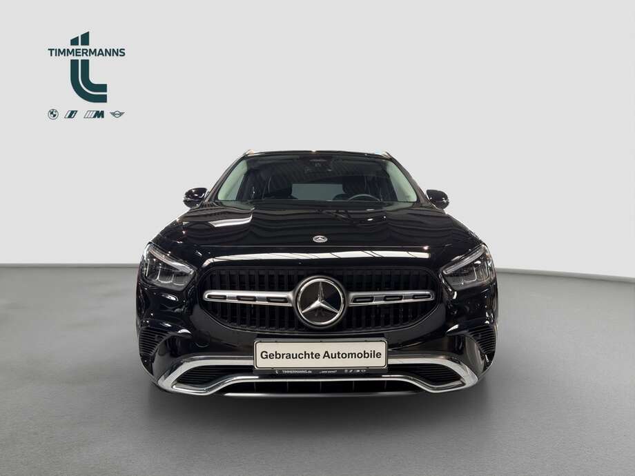 Mercedes-Benz GLA 250 (Bild 8/14)